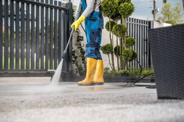 Best Parking Lot and Garage Cleaning  in Loretto, TN